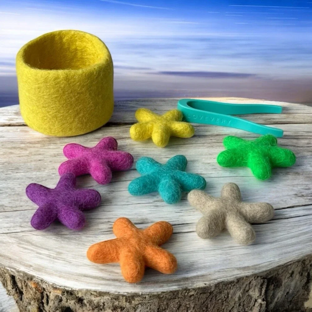 Lovevery Transfer Tweezers Felt Stars Montessori Fine Motor Toy Companion